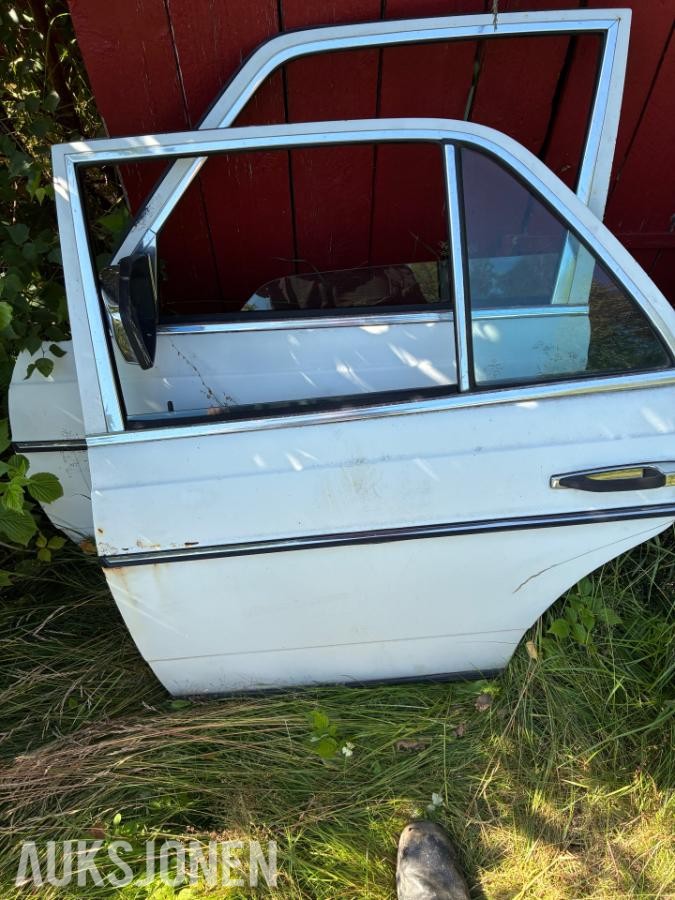 1984 Mercedes-Benz E-Klasse W123 2.4 D Ekstra deler - Prosjektbil