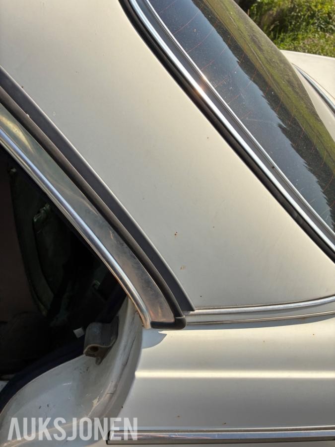 1984 Mercedes-Benz E-Klasse W123 2.4 D Ekstra deler - Prosjektbil