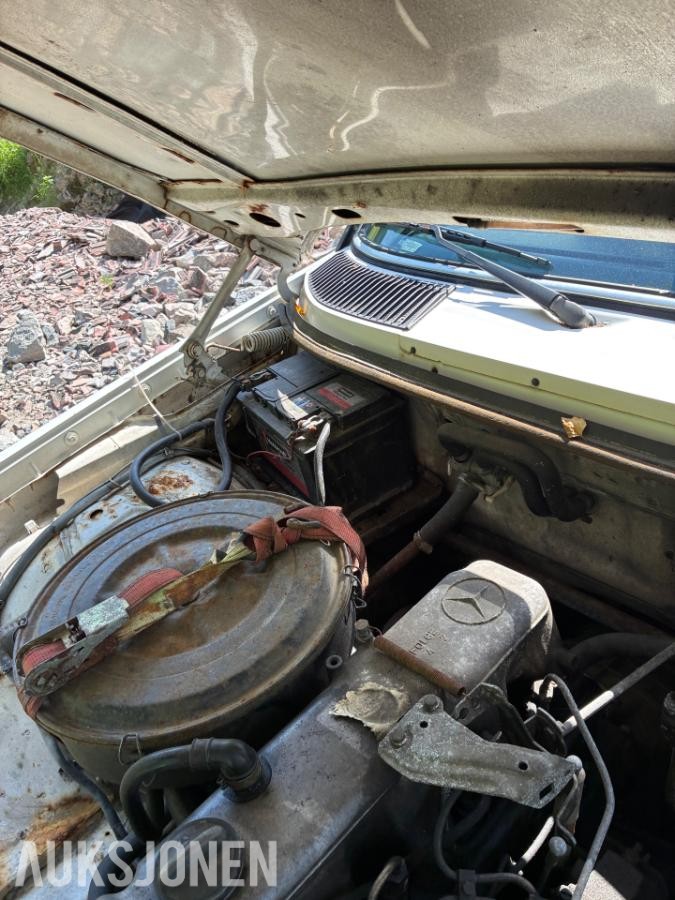 1984 Mercedes-Benz E-Klasse W123 2.4 D Ekstra deler - Prosjektbil