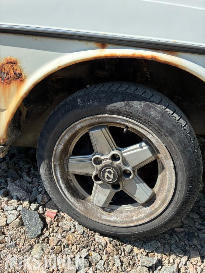 1984 Mercedes-Benz E-Klasse W123 2.4 D Ekstra deler - Prosjektbil