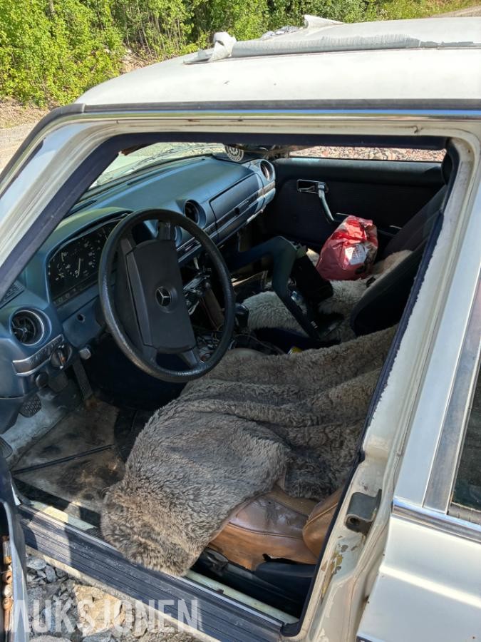 1984 Mercedes-Benz E-Klasse W123 2.4 D Ekstra deler - Prosjektbil