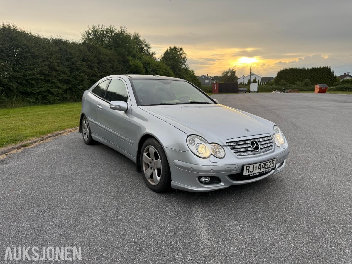 2005 MERCEDES-BENZ C180 KOMPRESSOR AUTOMAT – LAV KM – SKINN – SOLTAK