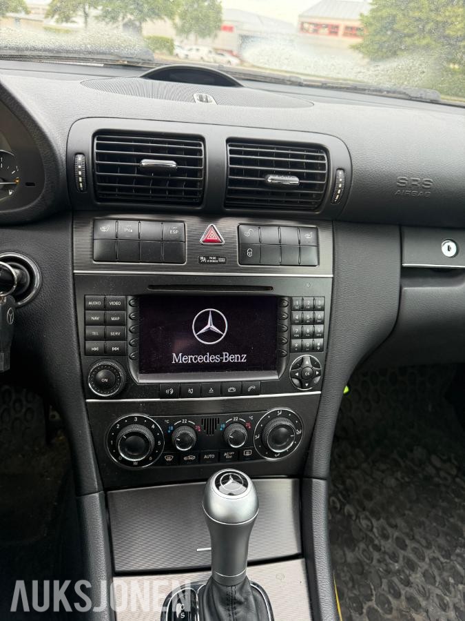 2005 MERCEDES-BENZ C180 KOMPRESSOR AUTOMAT – LAV KM – SKINN – SOLTAK