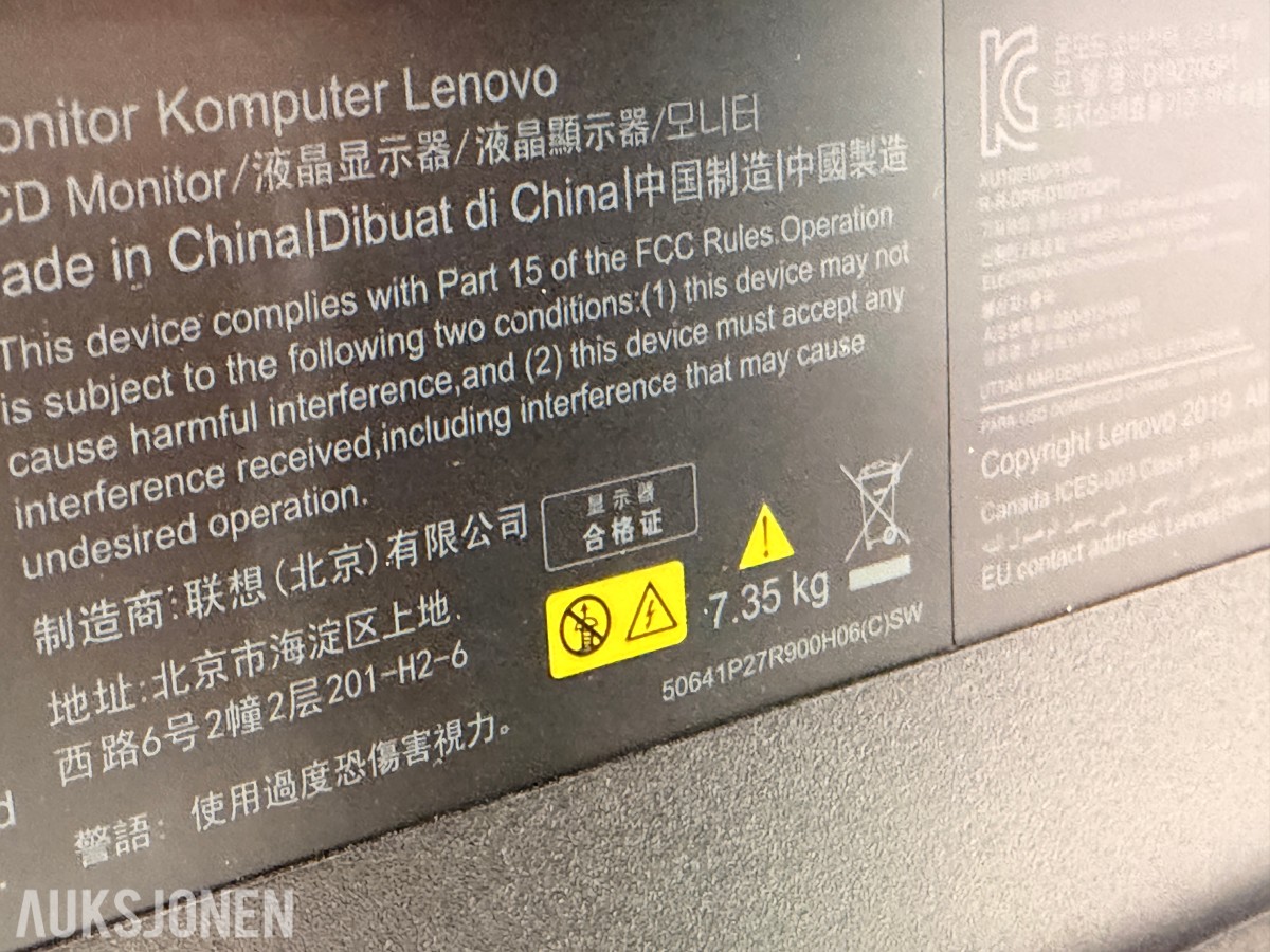 2 stk Lenovo ThinkVision 27 tommer QHD-skjermer med dokkingstasjoner