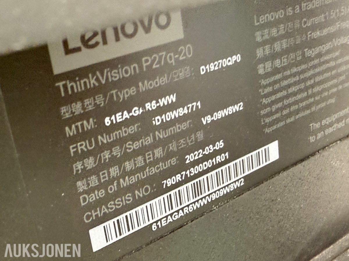 2 stk Lenovo ThinkVision 27 tommer QHD-skjermer med dokkingstasjoner