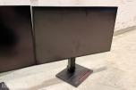 2 stk Lenovo ThinkVision 27 tommer QHD-skjermer med dokkingstasjoner