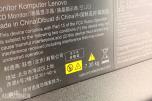 2 stk Lenovo ThinkVision 27 tommer QHD-skjermer med dokkingstasjoner