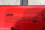 2 stk Lenovo ThinkVision 27 tommer QHD-skjermer med dokkingstasjoner