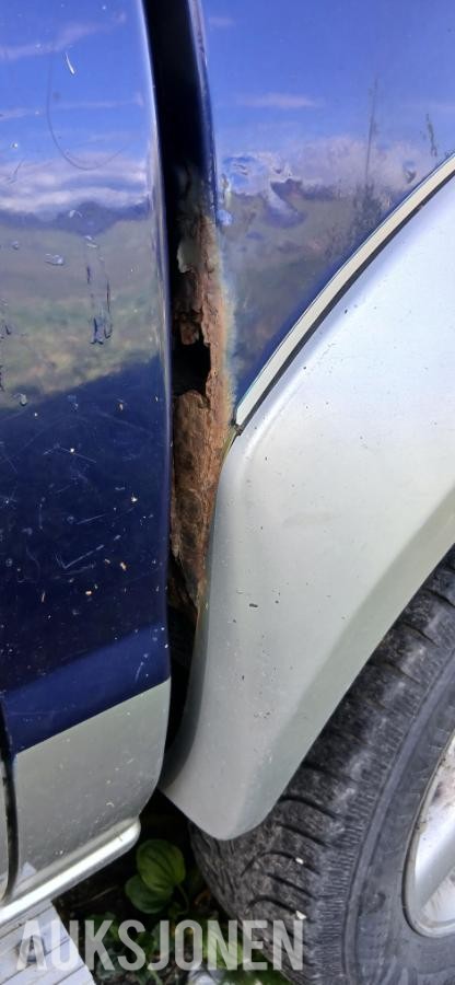 2003 Nissan Navara KING CAB 2.5 Diesel 133hk 4X4 Hengerfeste