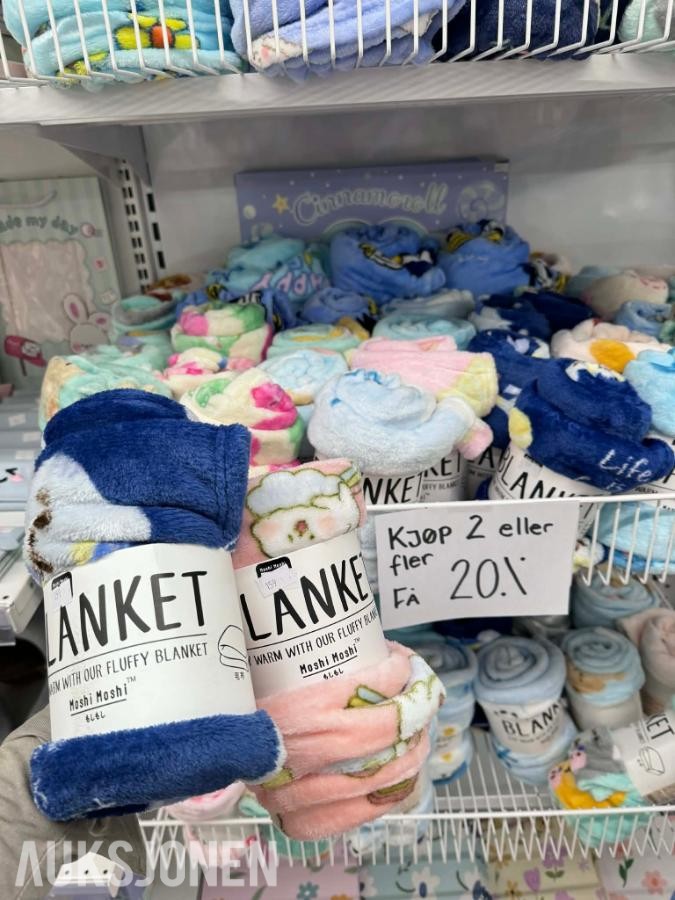 BUTIKK AVVIKLING - KOMPLETT VARELAGER – KAWAII - CA 4500 ARTIKLER