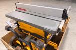 DeWalt DW745 bordsag med DE7400 arbeidsstativ og sagblader