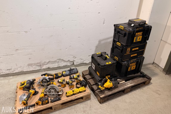 DeWalt verktøypakke 18V XR med maskiner, batterier, ladere, ToughSystem og tilbehør