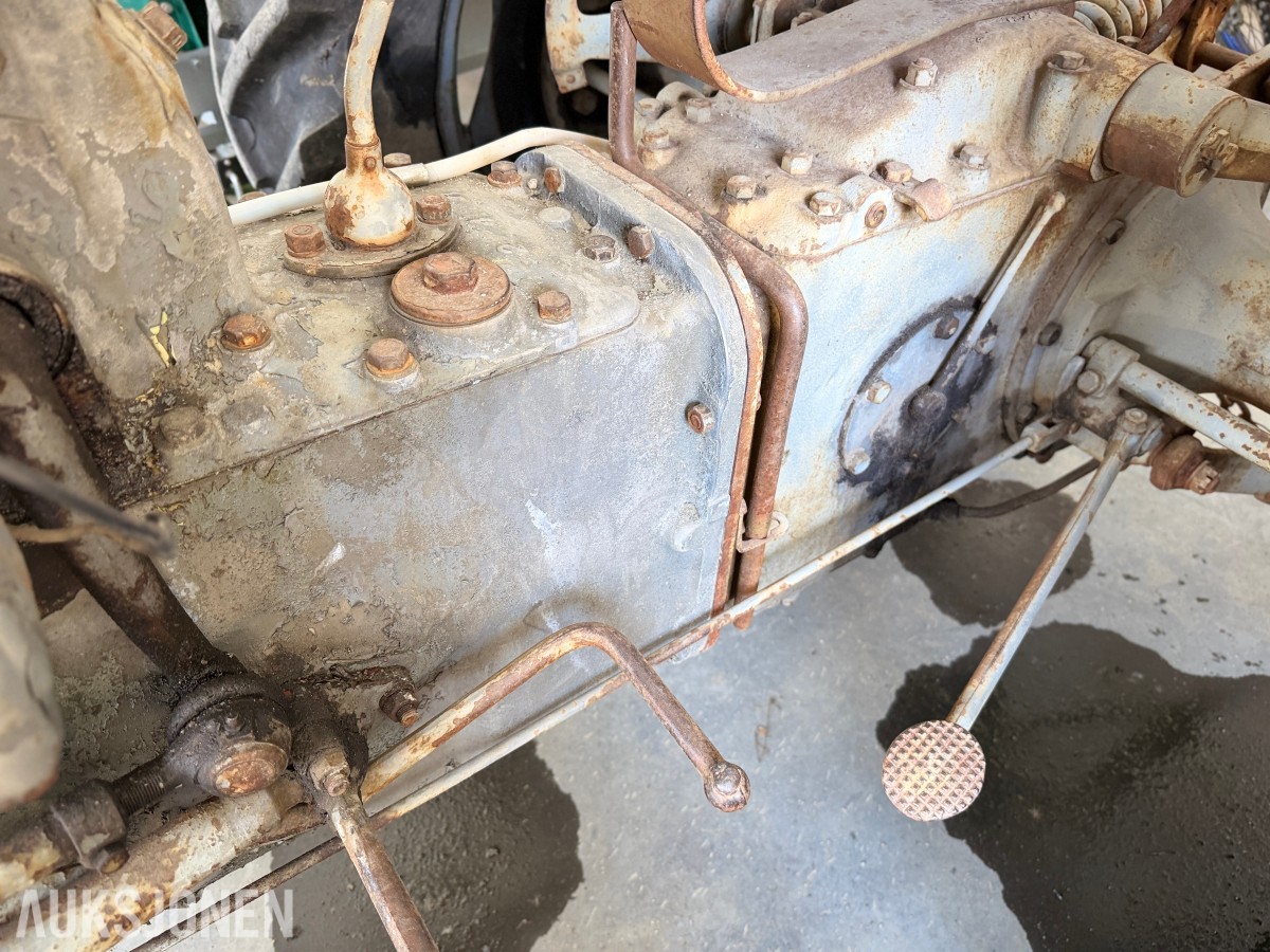1952 GRÅTASS TEA 20 - VETERANTRAKTOR - RENOVERINGSOBJEKT