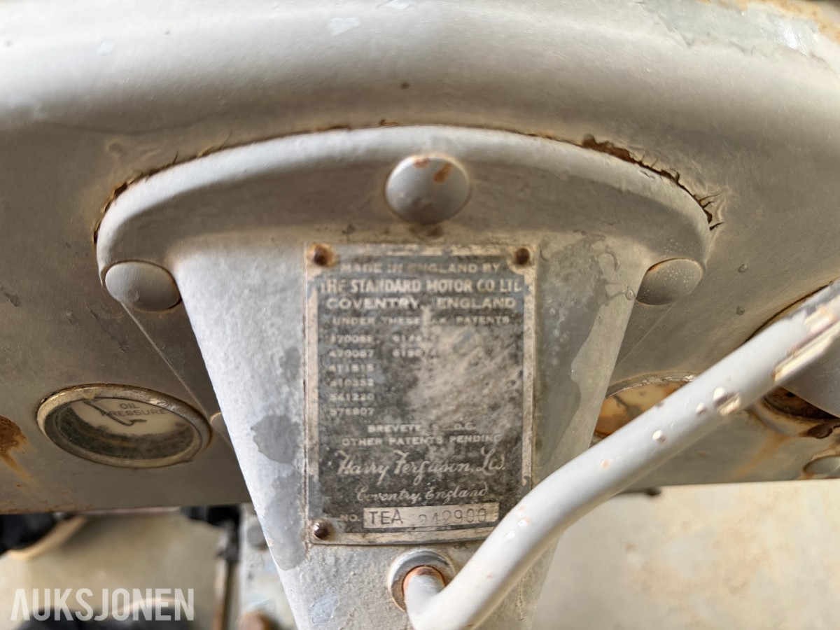 1952 GRÅTASS TEA 20 - VETERANTRAKTOR - RENOVERINGSOBJEKT