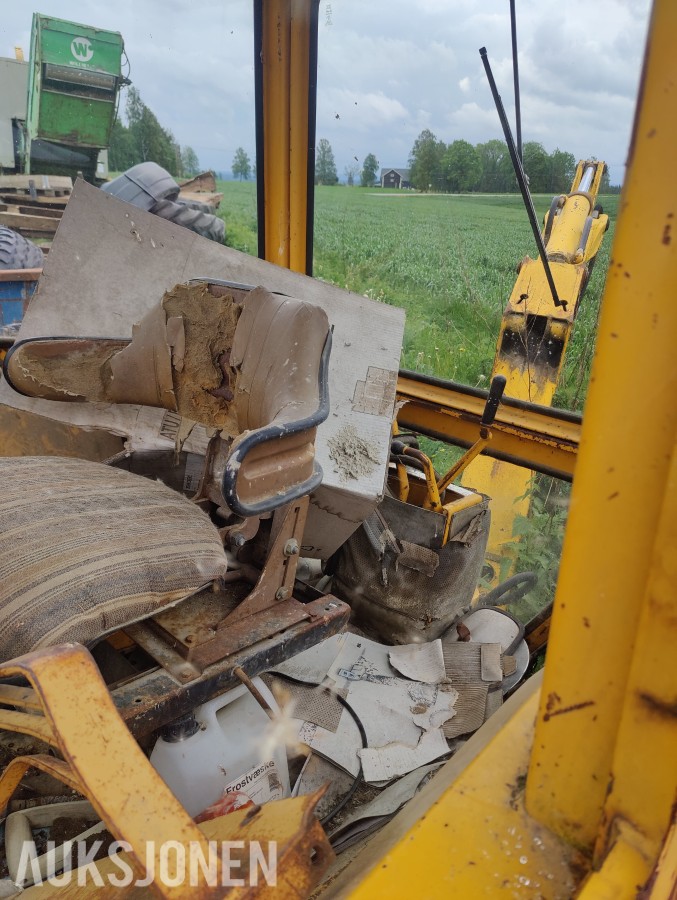 Ford 550 traktorgraver
