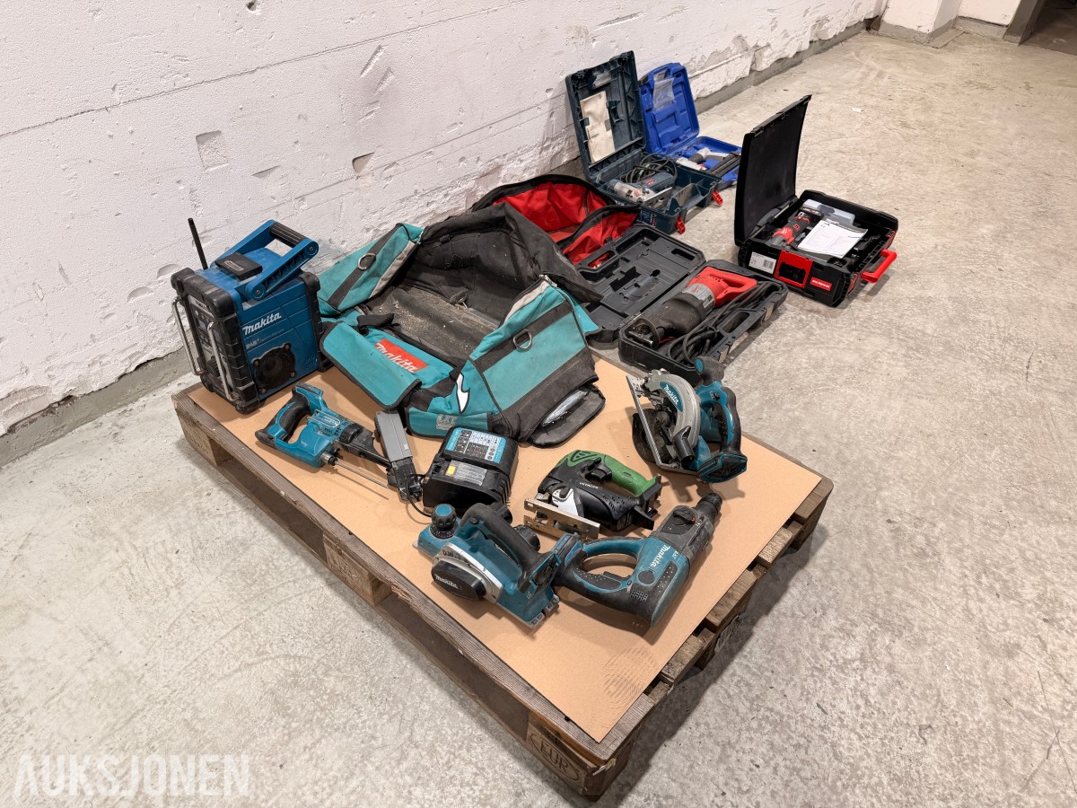Verktøyparti med Milwaukee, Makita, Bosch, Hitachi og Basso