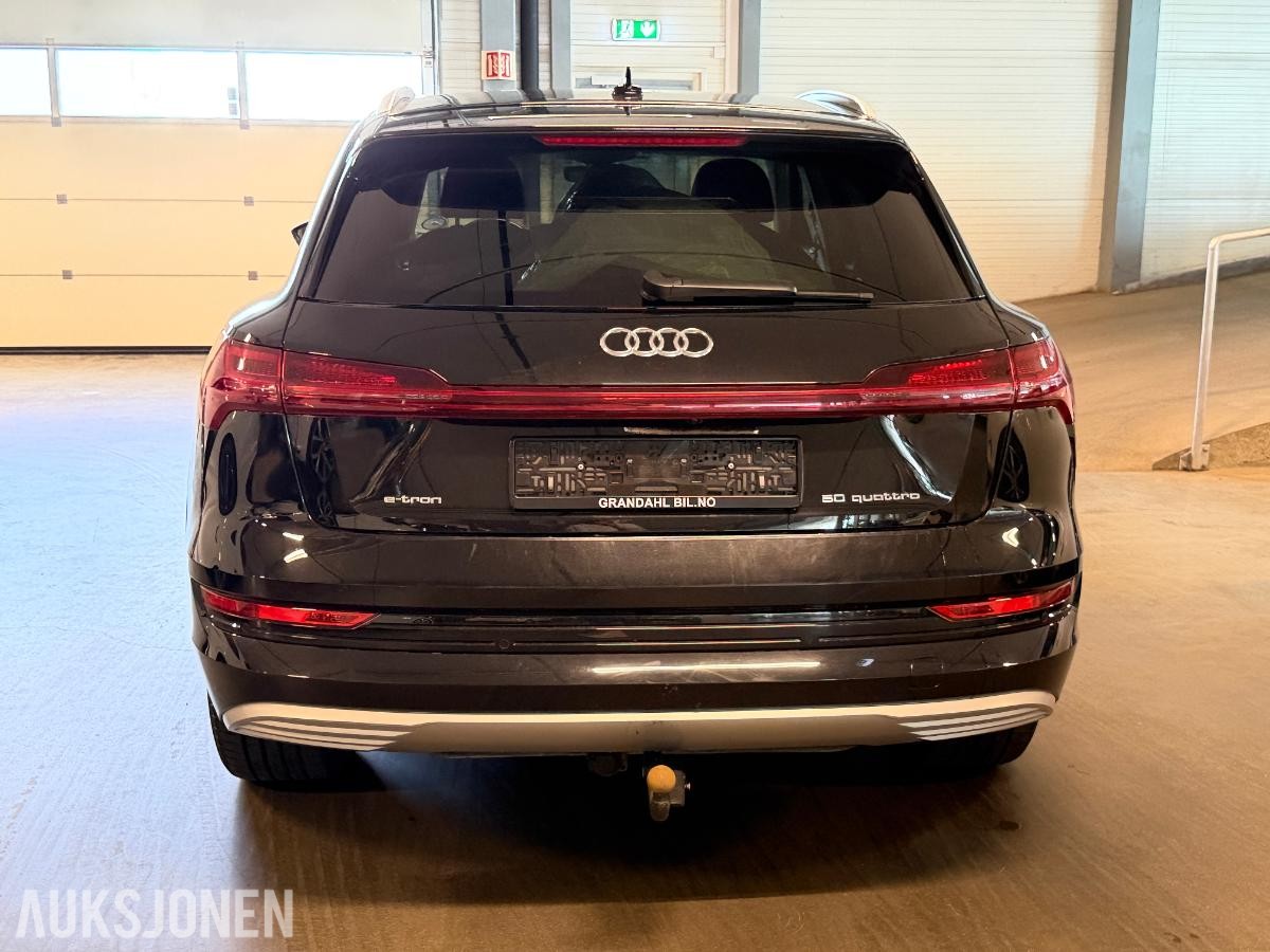 2020 Audi e-tron, 50 quattro, 140000km