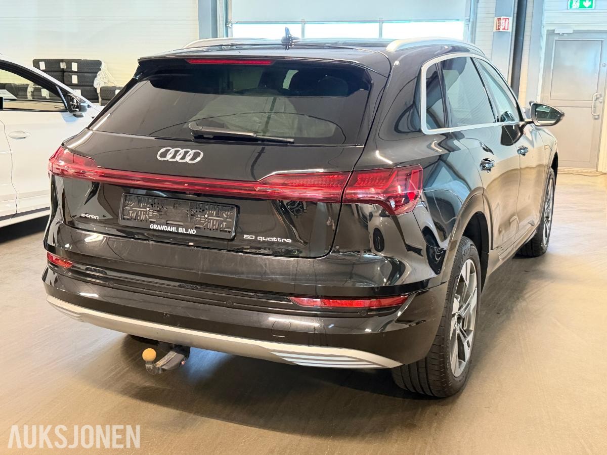 2020 Audi e-tron, 50 quattro, 140000km