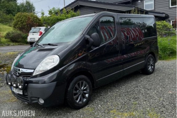 2008 Opel Vivaro 2.5 Diesel 145hk Automat, Hengerfeste EU ok til 07.2027