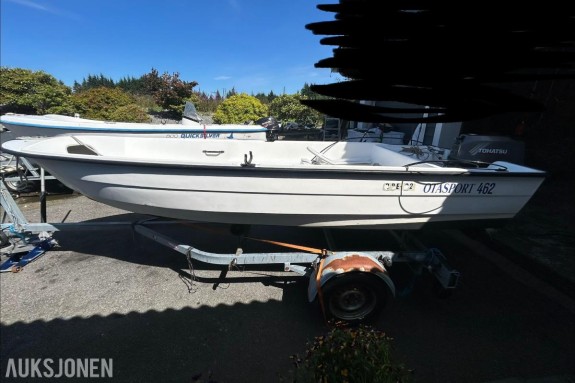 1985 Båt - 5,5 meter Otasport 465 med Tohatsu 40HK