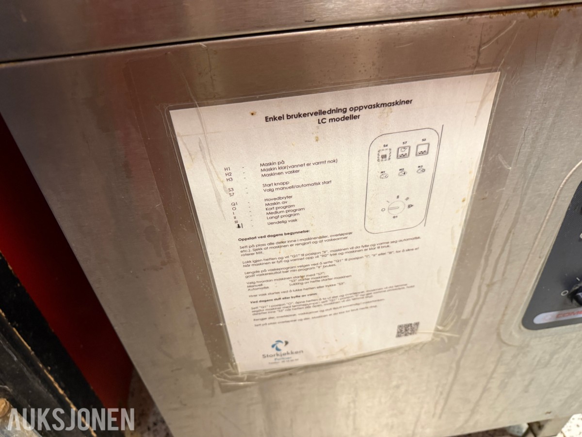 gatekjøkken-/servicebutikkinventar – kjøledisker, kjøleromsinnredning, storkjøkkenutstyr, hyller og butikkinnredning
