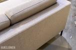 Sofagruppe med 2 stk 3-seters sofaer og salongbord