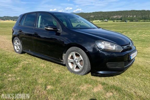 2013 Volkswagen Golf 1.6 Diesel 105hk Cruisekontroll EU ok til 11.2026
