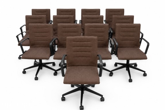 19 stk LD Seating konferansestoler med armlener og understell i sort