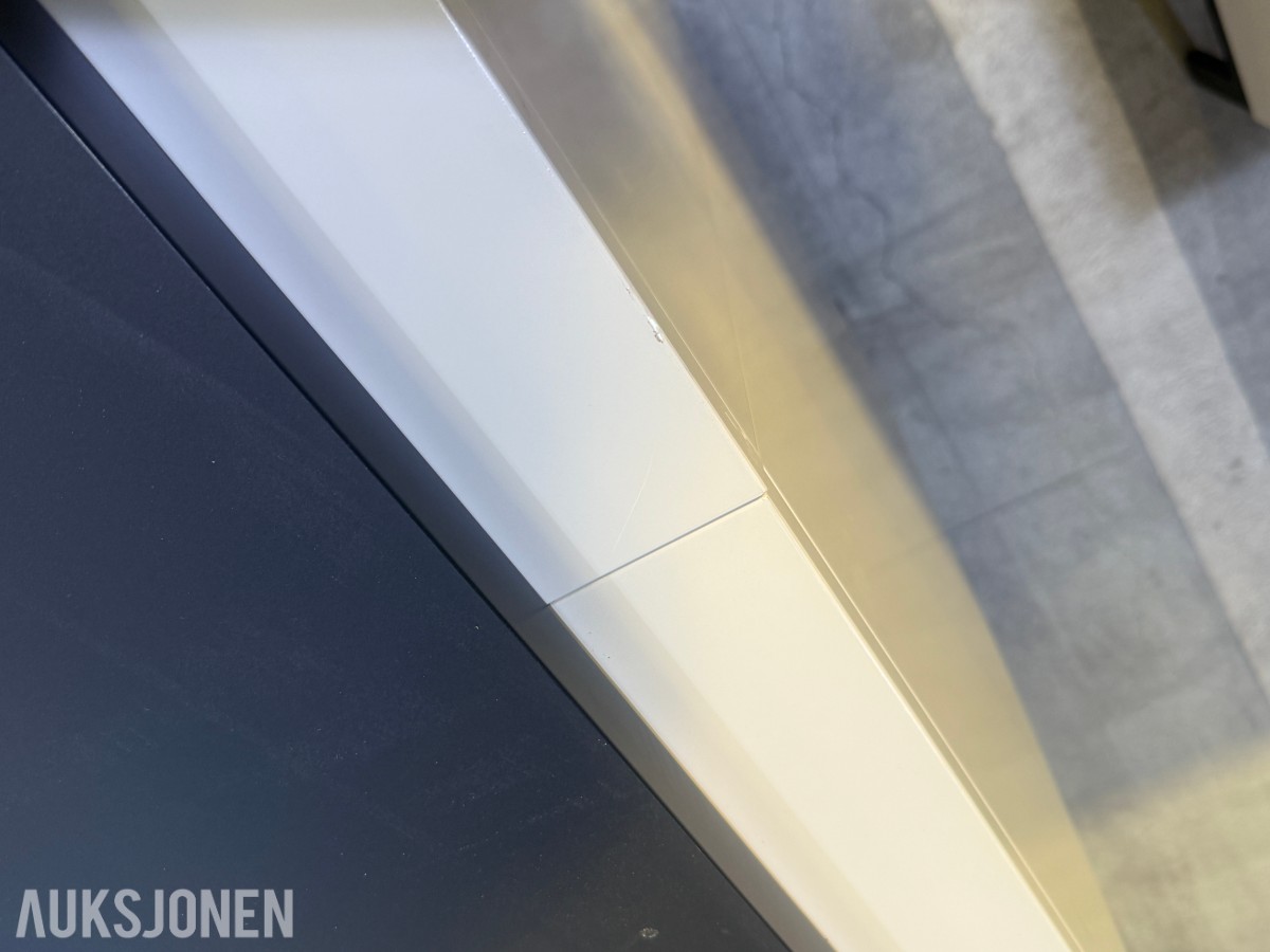 2 stk skjenker / oppbevaringsskap med skyvedører – 160 × 40 × 90 cm