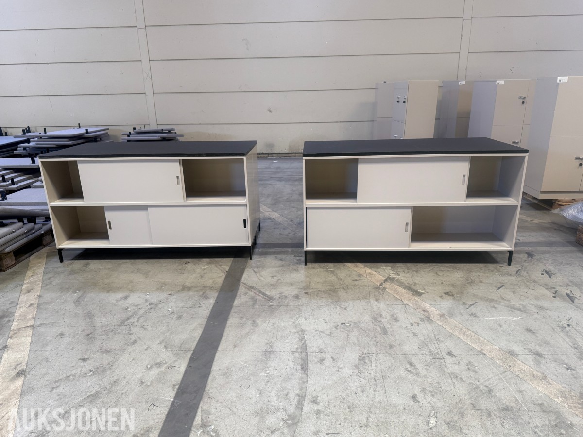 2 stk skjenker / oppbevaringsskap med skyvedører – 160 × 40 × 90 cm