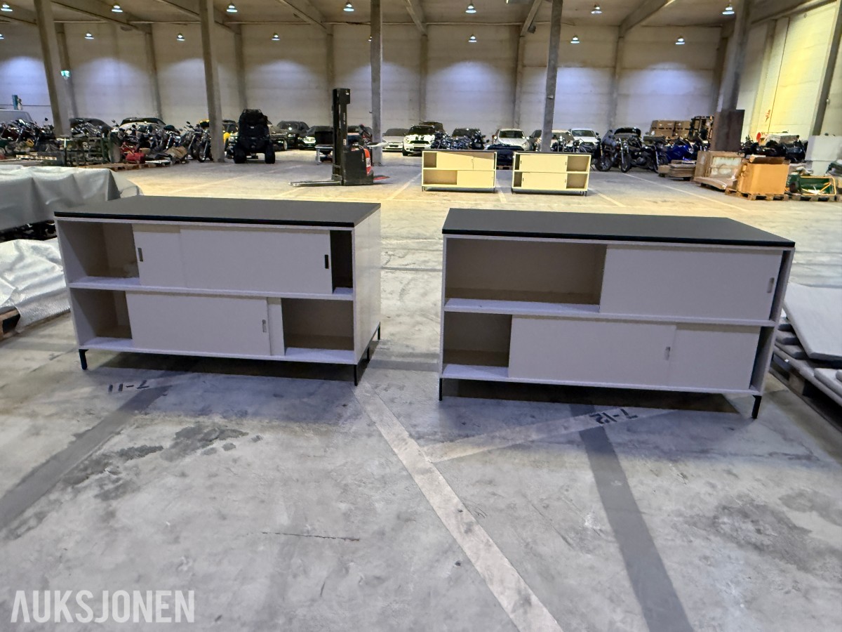 2 stk skjenker / oppbevaringsskap med skyvedører – 160 × 40 × 90 cm