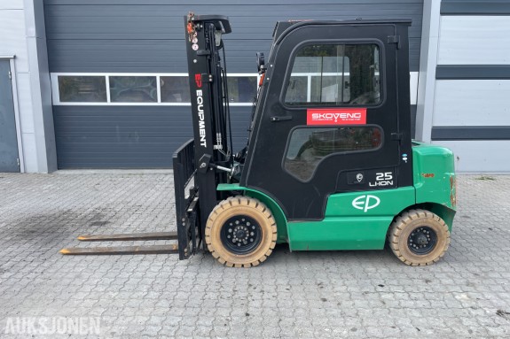 2022 EP Equipment EFL252 friløft sideskift og spreder med kun 265 t