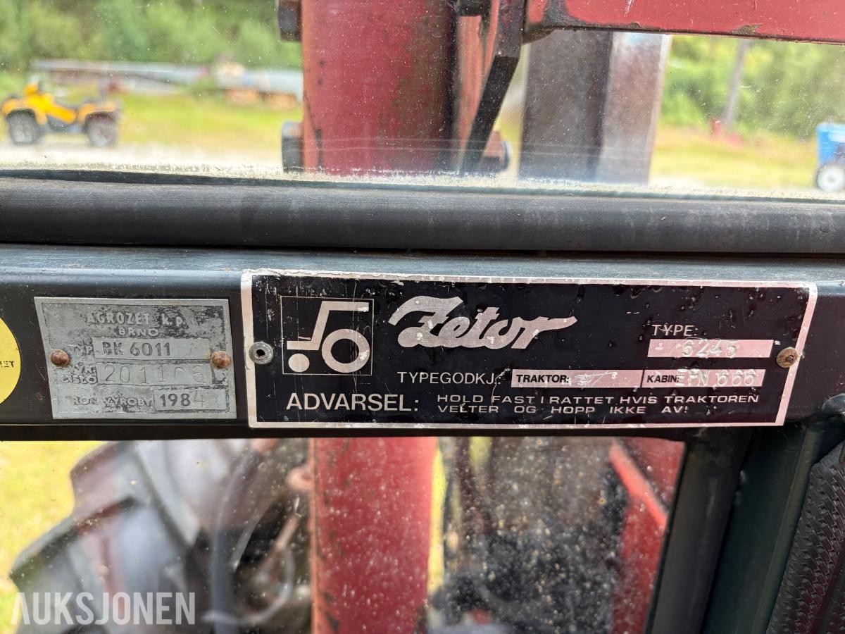 1985 Zetor 6245 4x4 med frontlaster