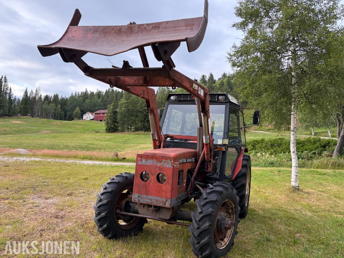 1985 Zetor 6245 4x4 med frontlaster