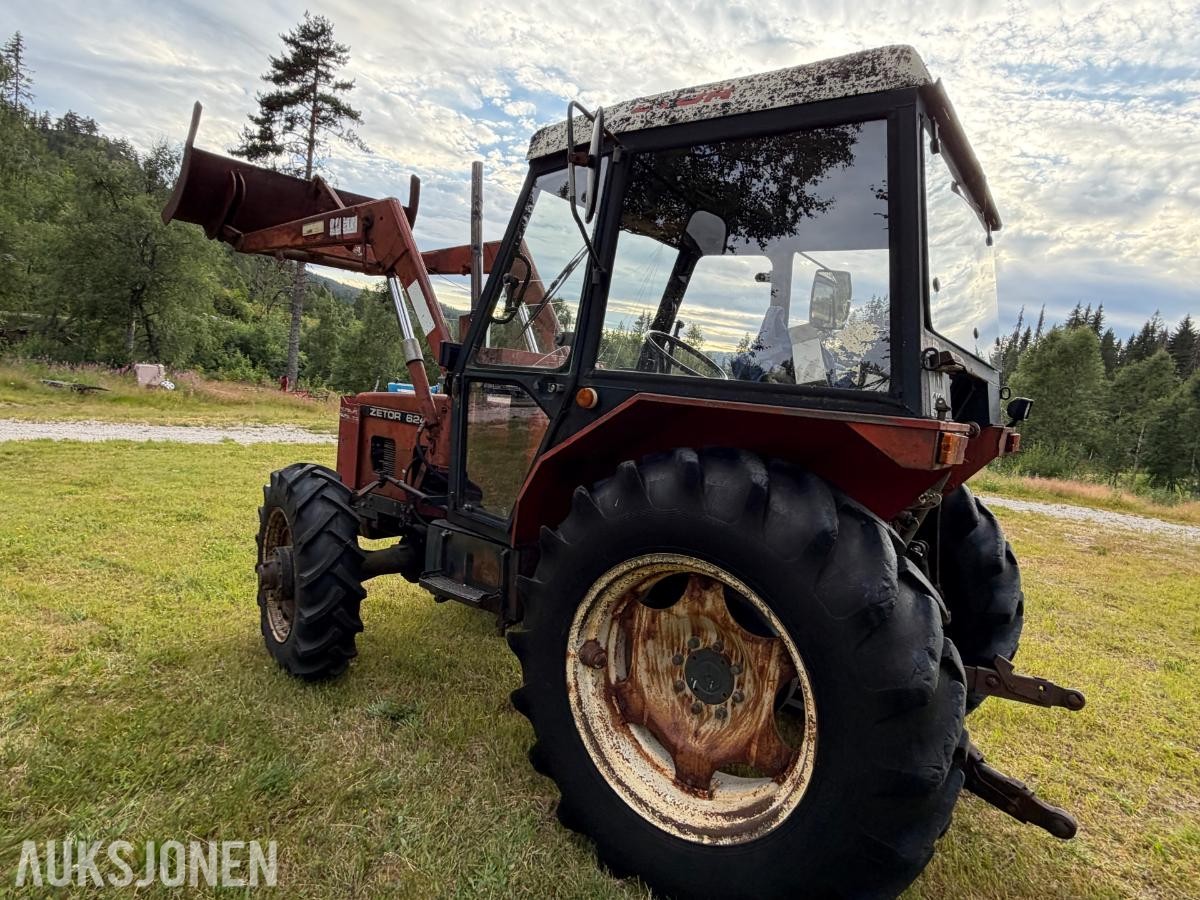 1985 Zetor 6245 4x4 med frontlaster