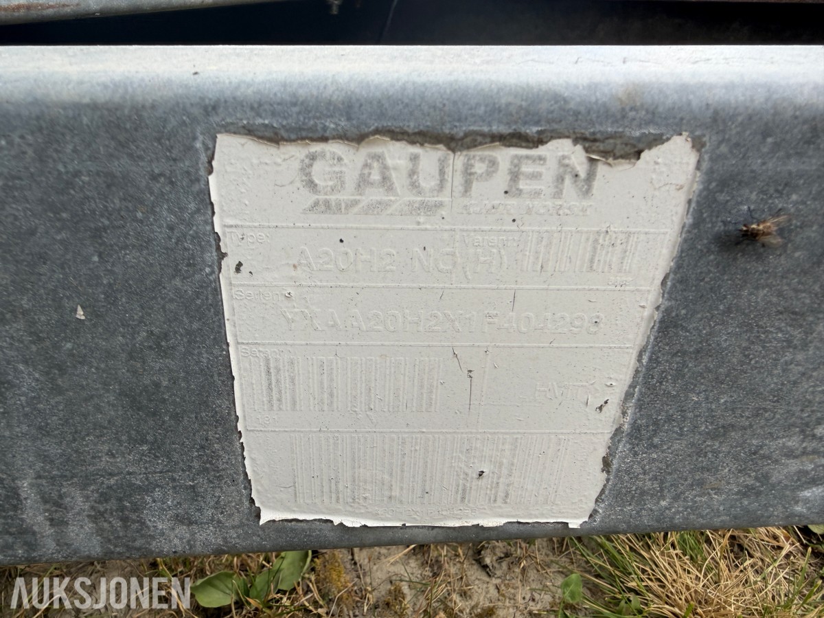 2001 GAUPEN HESTEHENGER / DYRETRANSPORT – 1 995 KG – TANDEM – SKILLEVEGG