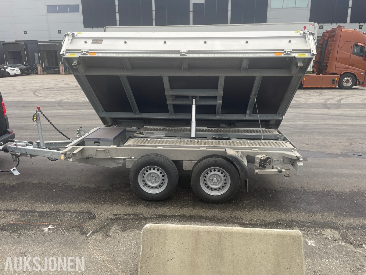 2025 Bockmann DK3218/350 3 veis tipphengerm/fjernkontroll