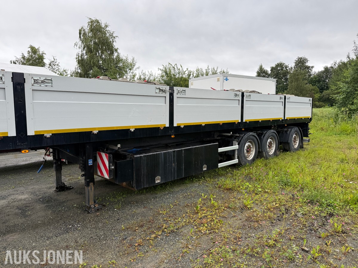 2024 - Ludmann 3-akslet - Maskinsemi / Maskinhenger