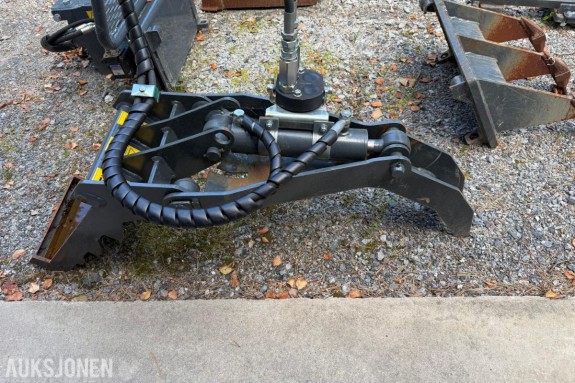 2023 Avant hydraulisk stubbeklo / rotklo (Tree Stump Grab).