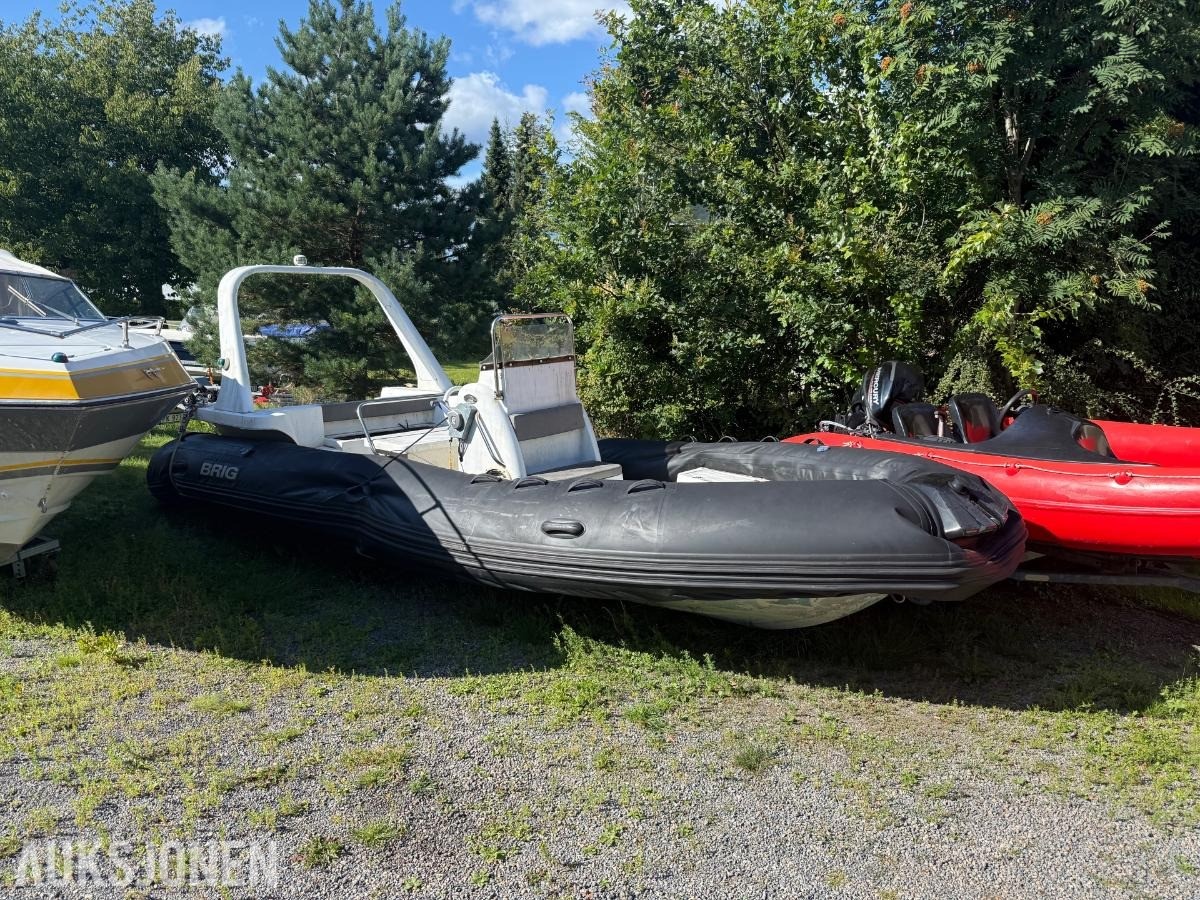 2000 BRIG 600