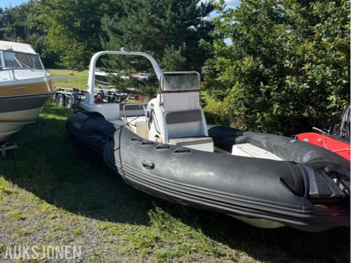 2000 BRIG 600