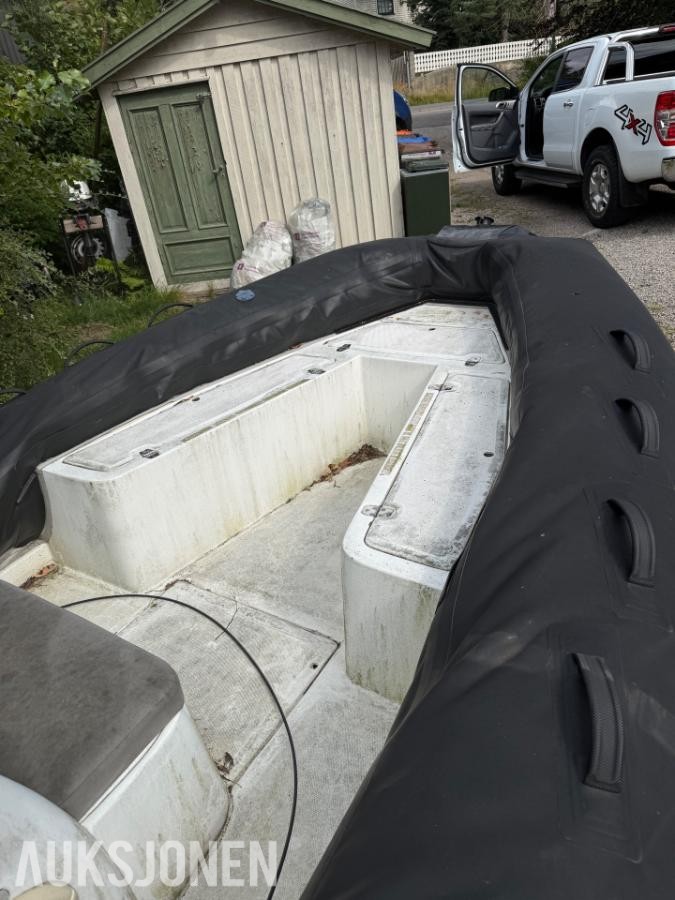 2000 BRIG 600