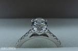  2,01 Carat Oval Diamantring (D / VVS2) & Sidesteiner – IGI-Sertifisert
