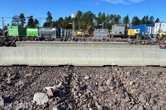 Betongrekkverk - 4 STK - 8 M X 80 CM H x 60 CM B