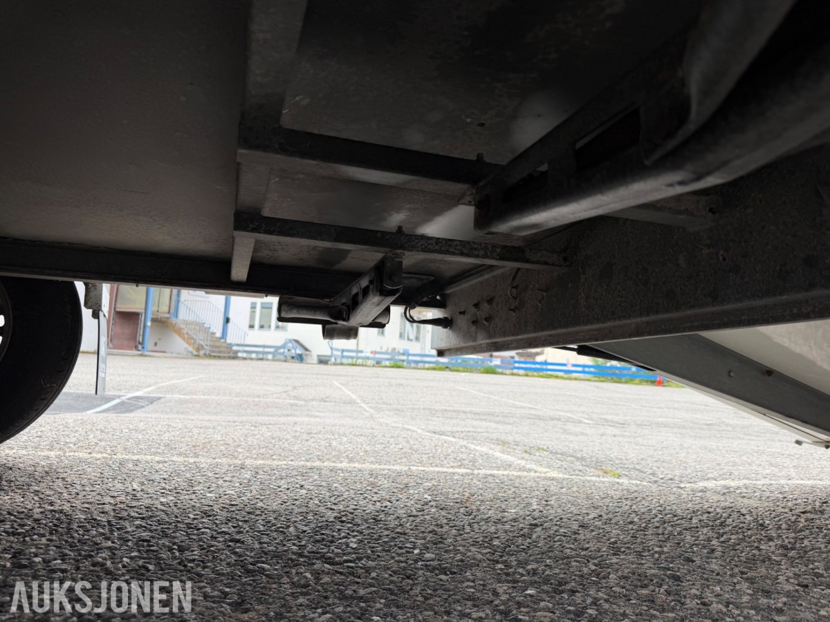 BK Hengeren Plc 2736B Skap m/Dr. Schulze DBF‑380 slissemaskin