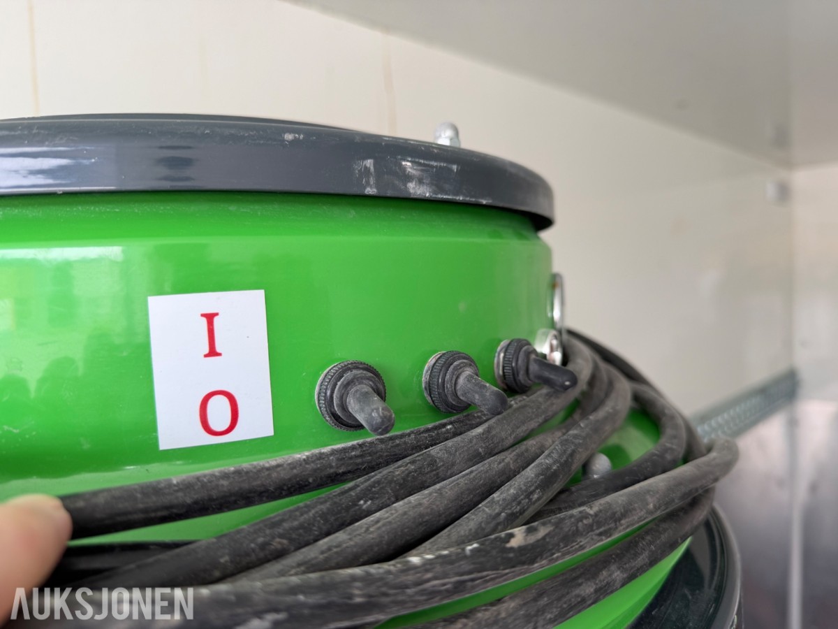 BK Hengeren Plc 2736B Skap m/Dr. Schulze DBF‑380 slissemaskin