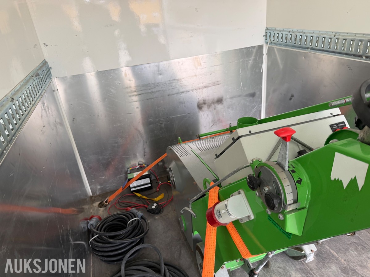 BK Hengeren Plc 2736B Skap m/Dr. Schulze DBF‑380 slissemaskin