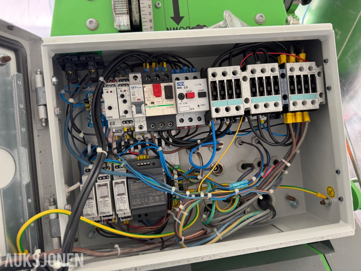 BK Hengeren Plc 2736B Skap m/Dr. Schulze DBF‑380 slissemaskin