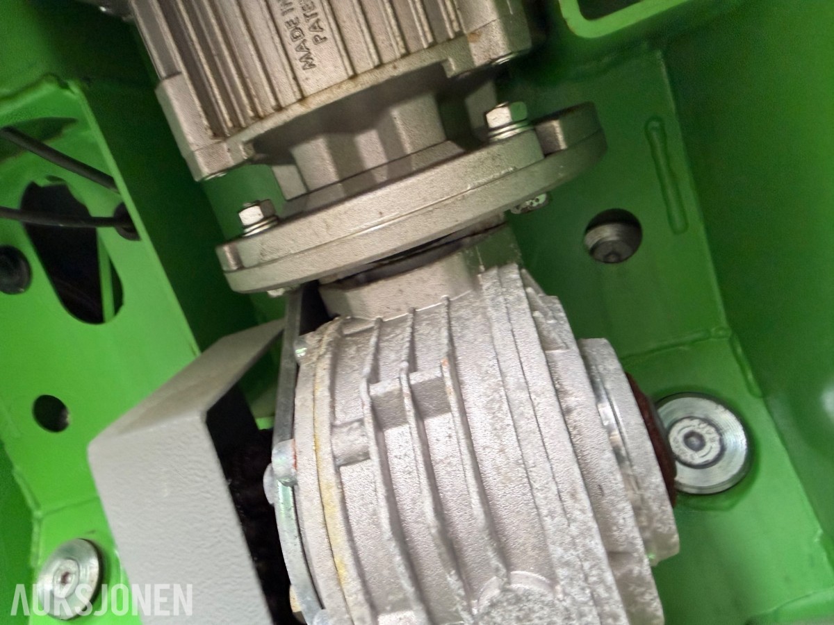 BK Hengeren Plc 2736B Skap m/Dr. Schulze DBF‑380 slissemaskin