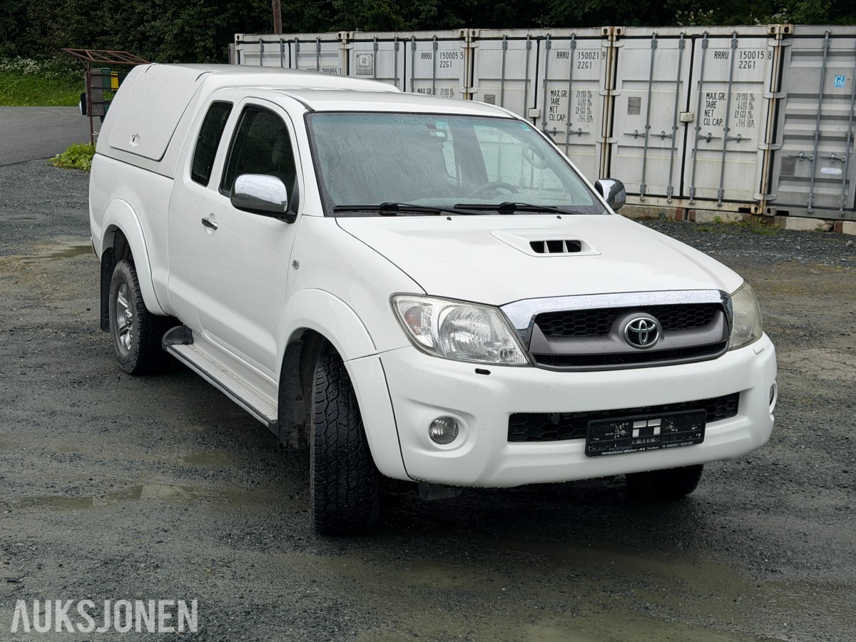 2010 Toyota HILUX 2.5-144 D 4WD